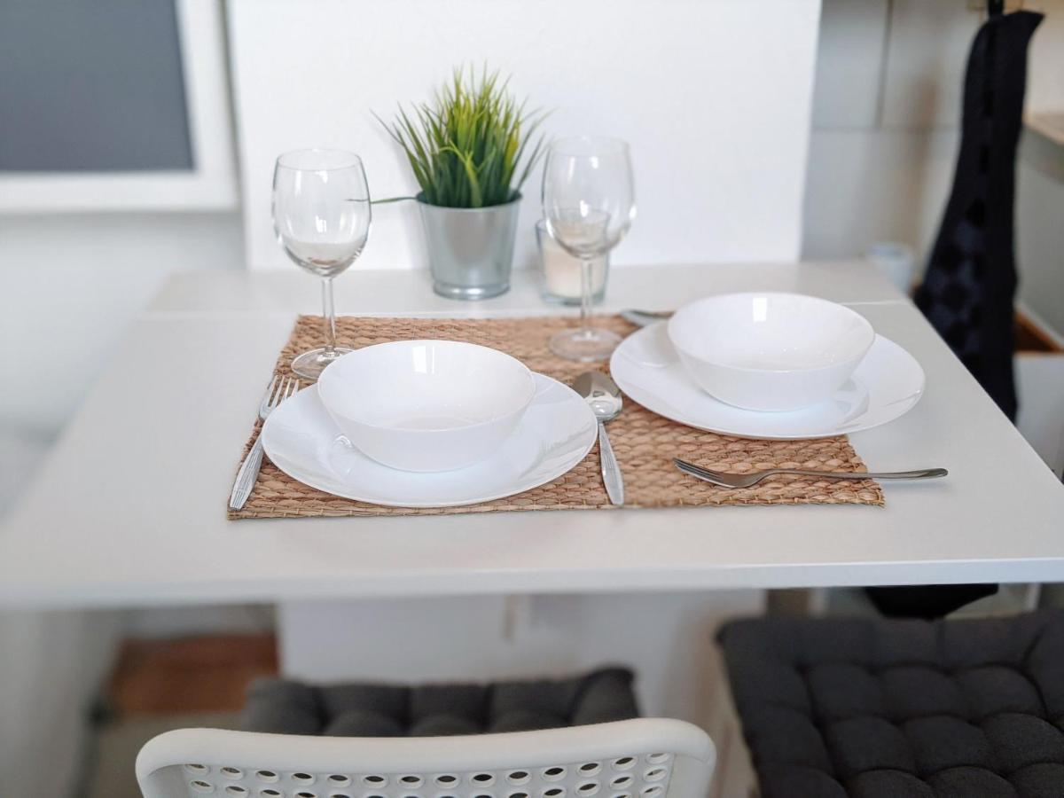 Lenastay L Tiny Apartment - Innenstadt カイザースラウテルン エクステリア 写真
