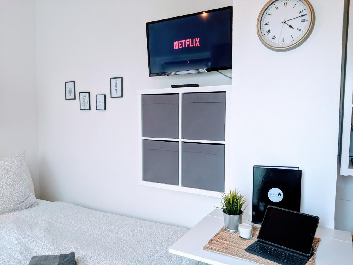 Lenastay L Tiny Apartment - Innenstadt カイザースラウテルン エクステリア 写真