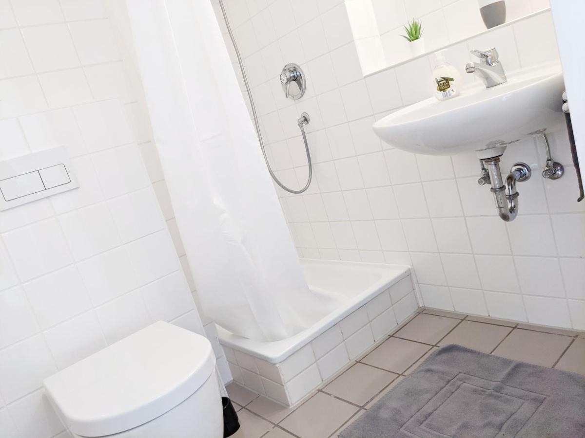 Lenastay L Tiny Apartment - Innenstadt カイザースラウテルン エクステリア 写真